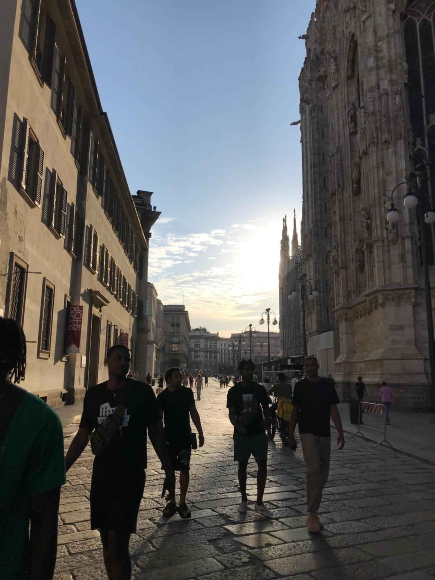 Free 30 Minutes Preemptive Cognitive Disconnect Therapy Price Location Real Duomo Palace Mini Suite Milán Exterior foto