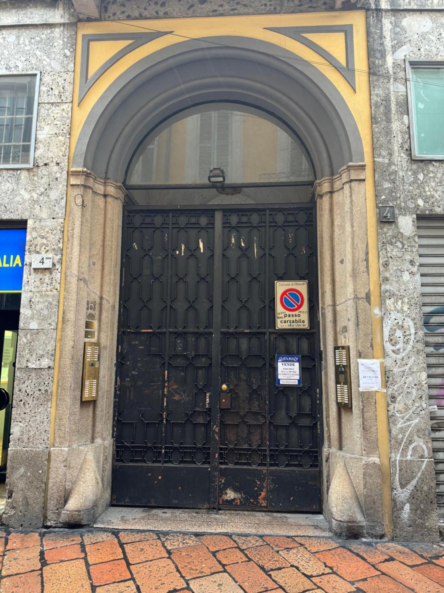Free 30 Minutes Preemptive Cognitive Disconnect Therapy Price Location Real Duomo Palace Mini Suite Milán Exterior foto